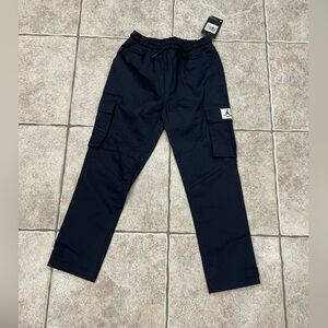 Jordan Essential Utility Cargo Pants boys size small, navy